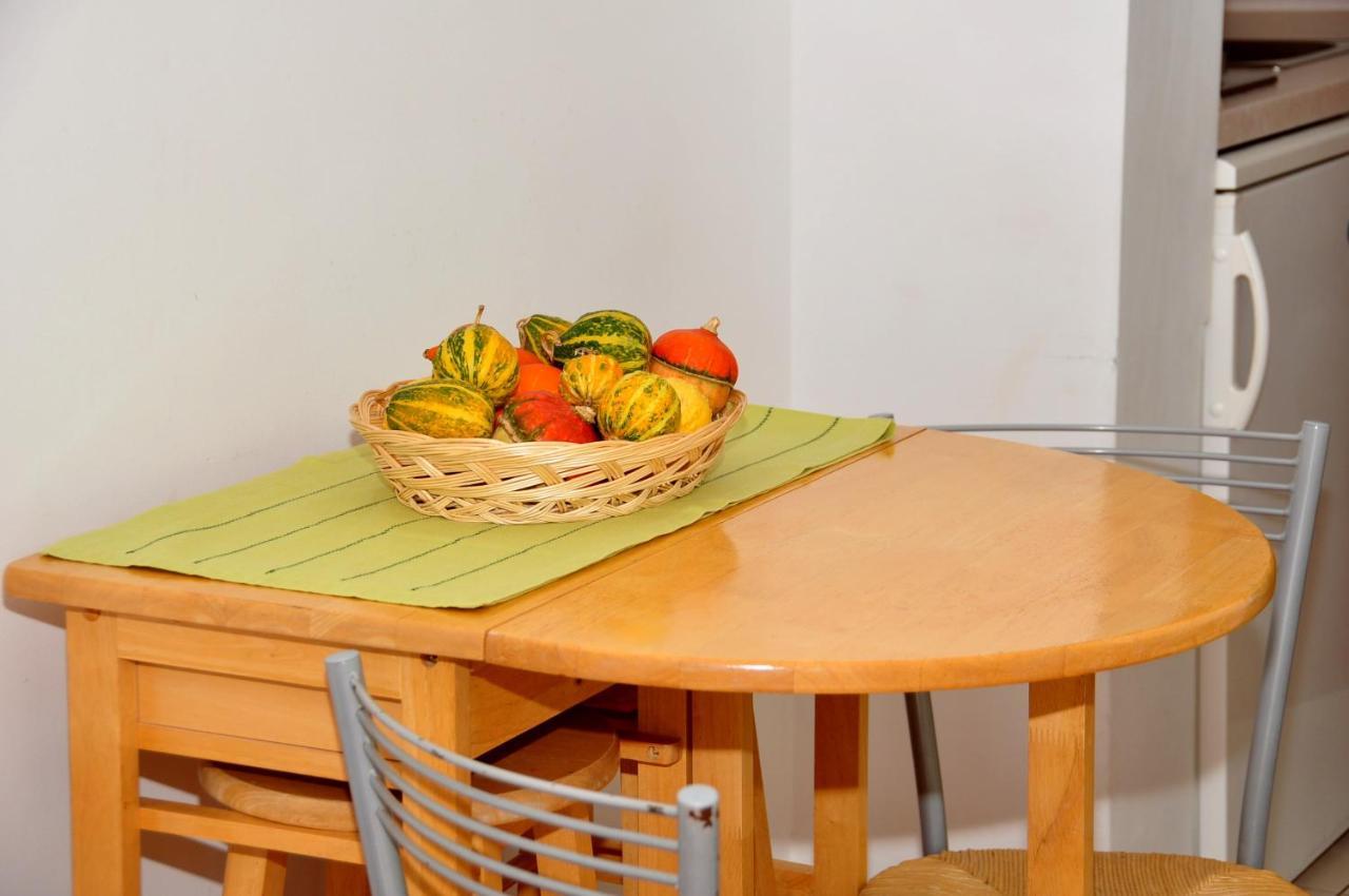 Anastazija Sea View Apartment Omis Bagian luar foto